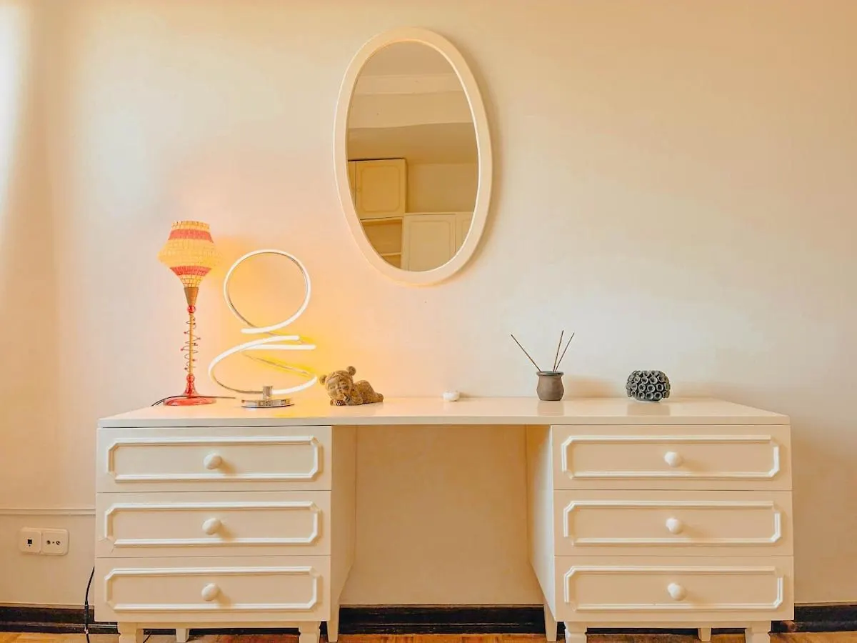 Lisbon River Vista - 2 Bedroom Terrace Retreat